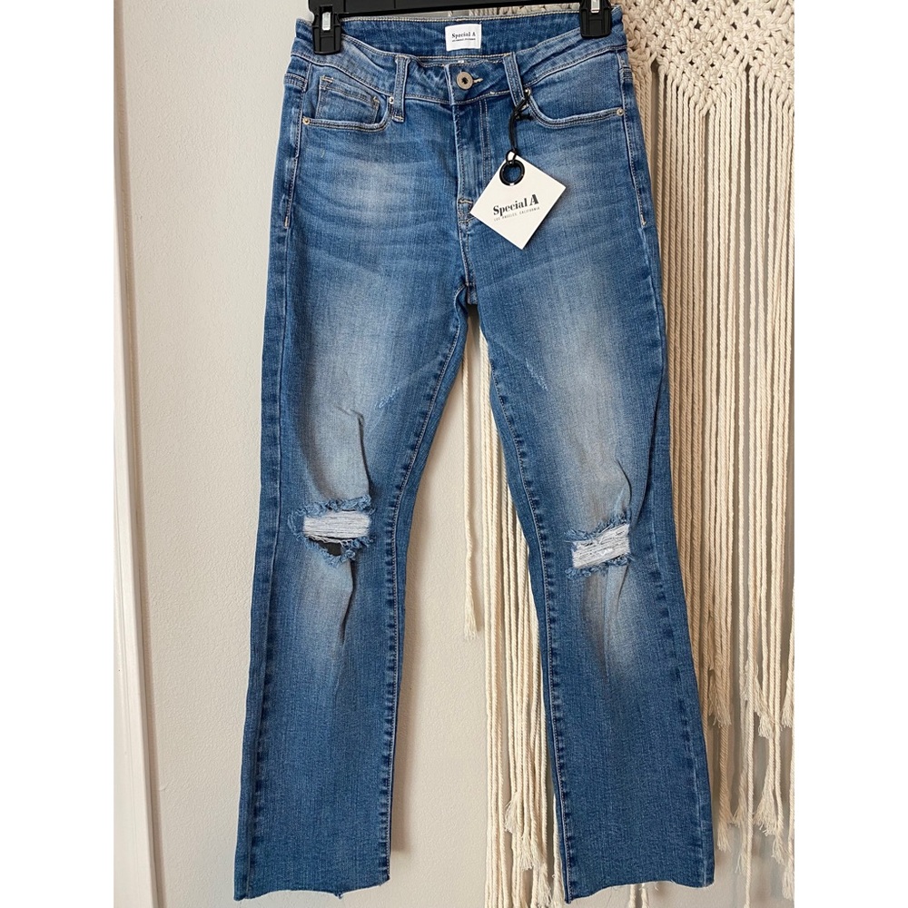 NWT, Special A, Mid Rise Distressed, Size 3
